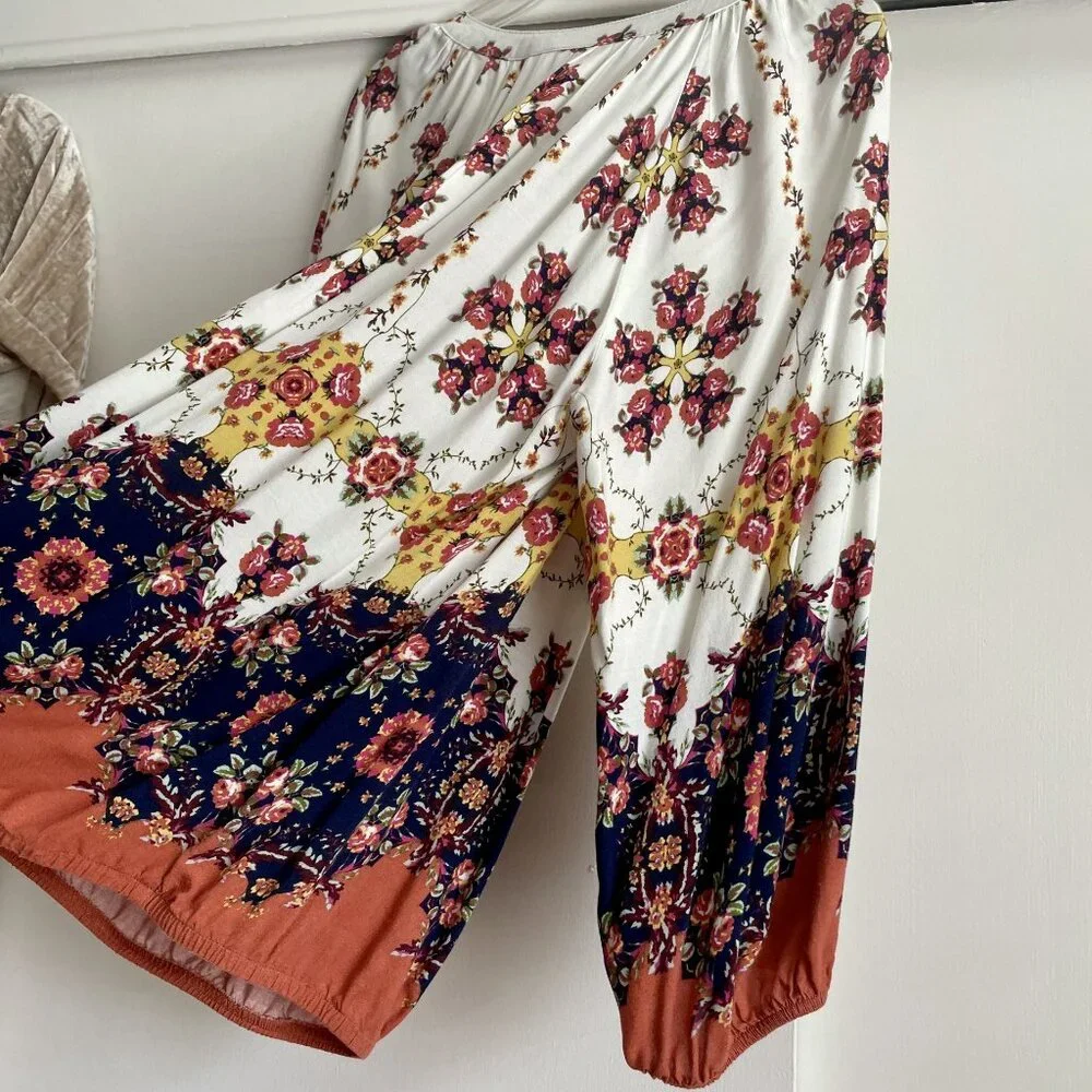 Anthropologie Fall Floral Print Top Size M Button V Neck Fig & Flower Blouse